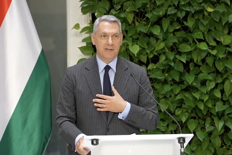 Lázár János