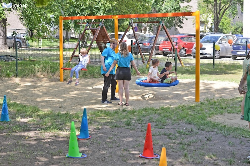 SNI játszótér
