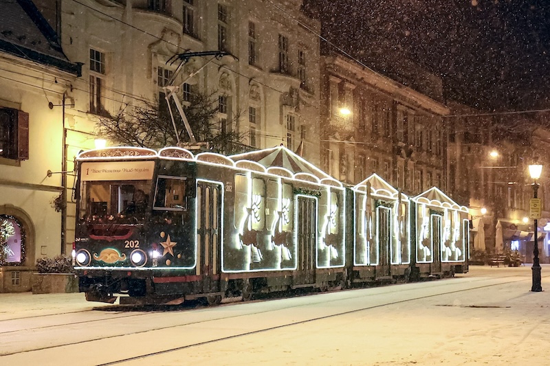 adventi villamos