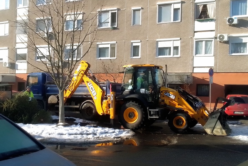 avasi csőtörés