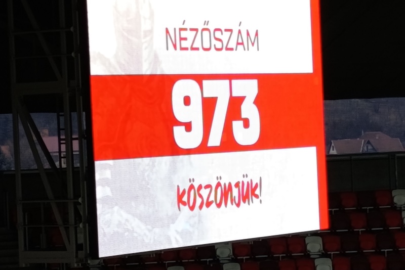 973